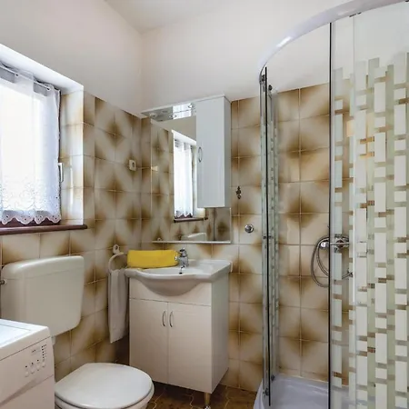 Σπίτι διακοπών Stunning In With Kitchen Brtonigla
