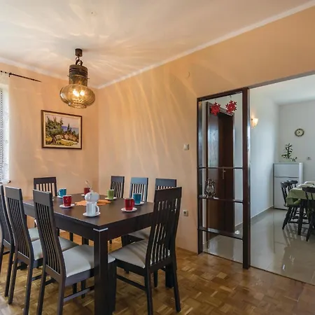 Σπίτι διακοπών Stunning In With Kitchen