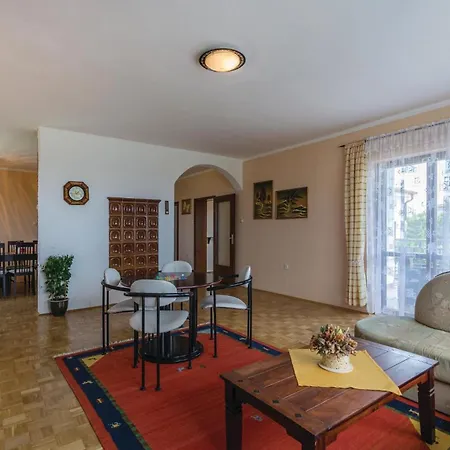 Σπίτι διακοπών Stunning In With Kitchen Brtonigla