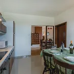 Σπίτι διακοπών Stunning In With Kitchen *